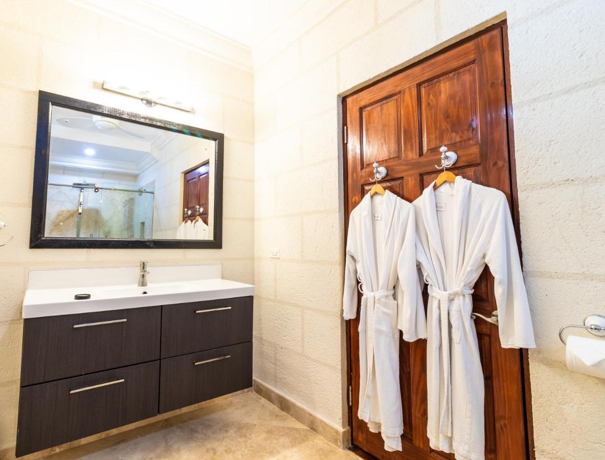 Hotel Sweetfield Manor Bridgetown Zewnętrze zdjęcie