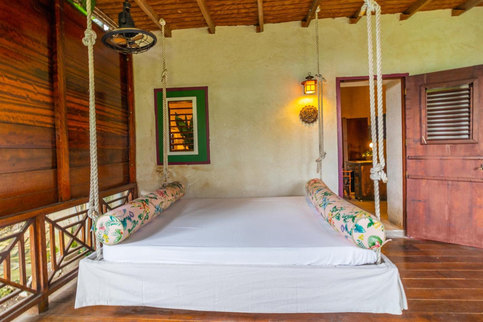 Hotel Sweetfield Manor Bridgetown Zewnętrze zdjęcie