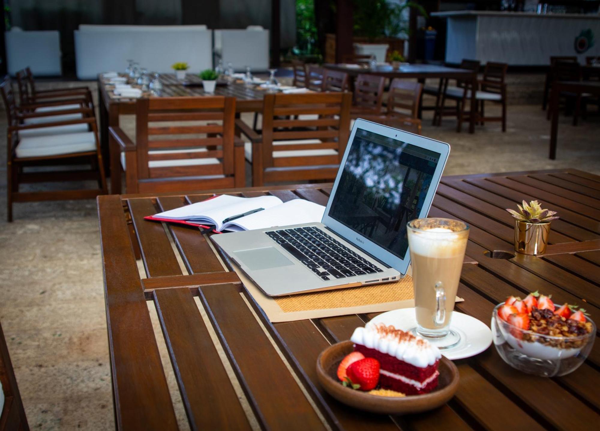 Hotel Sweetfield Manor Bridgetown Zewnętrze zdjęcie